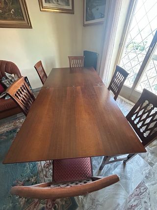 Tavolo da pranzo in legno massello con 6 sedie