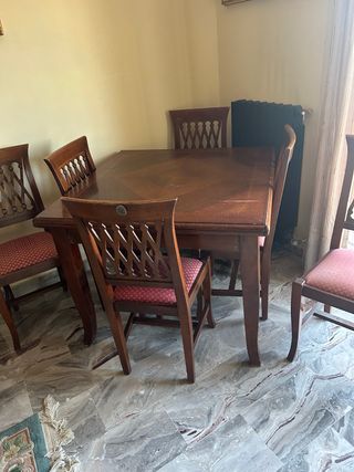 Tavolo da pranzo in legno massello con 6 sedie