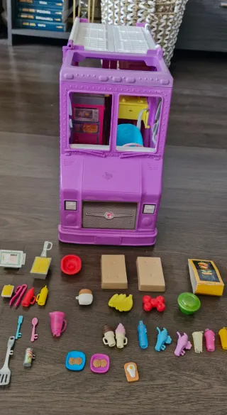 Barbie Food Truck. Camioncino del cibo di Barbie