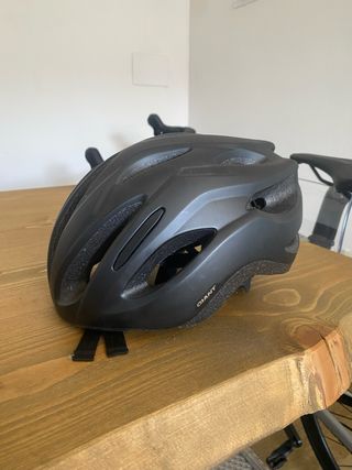 Casco de Bicicleta GIANT Negro