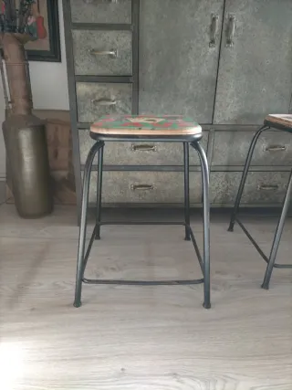 Taburete Vintage Man Cave Poker