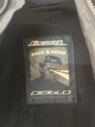 Chaqueta Moto Negra y Naranja