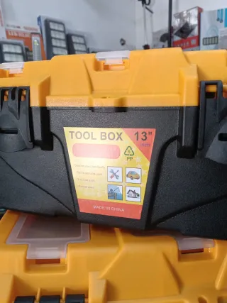 4 Valigette porta attrezzi in plastica