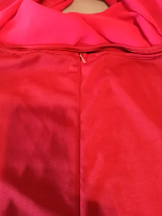 Vestido de fiesta rojo (Nuevo, sin estrenar)