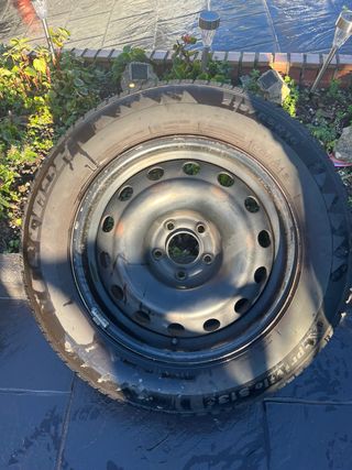 Rueda de nieve con llanta 215/65R16