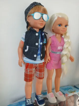 Nancy y Lucas Muñecos