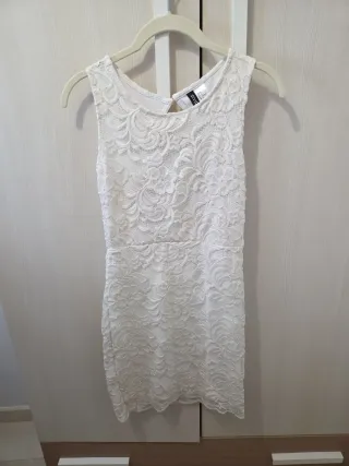 Vestido de encaje blanco Divided