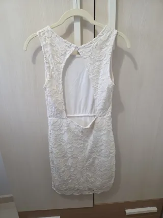 Vestido de encaje blanco Divided