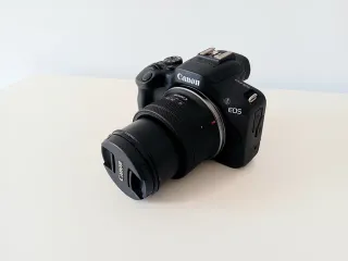 Cámara Canon EOS R100 como nueva