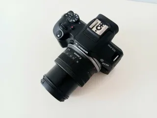 Cámara Canon EOS R100 como nueva