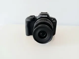 Cámara Canon EOS R100 como nueva