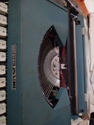 Macchina da scrivere Antares LISA 30 vintage