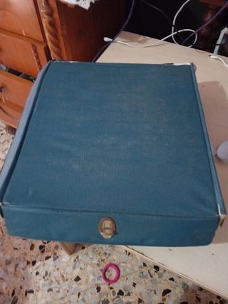 Macchina da scrivere Antares LISA 30 vintage