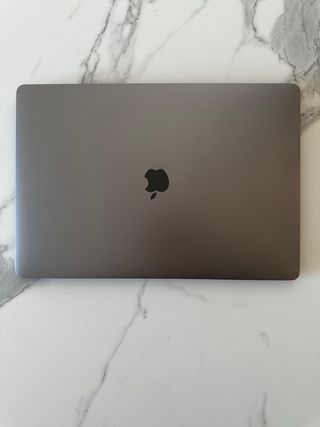 MacBook Pro 16” i7 16GB 512GB Impecable 209 ciclos