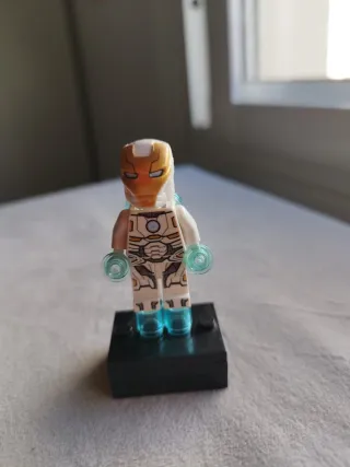 Lego Iron Man Espacial in ottime condizioni