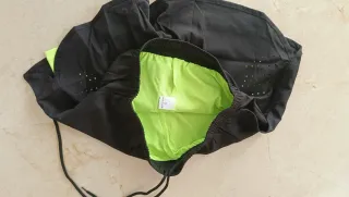 Calzonas running negras con malla interior