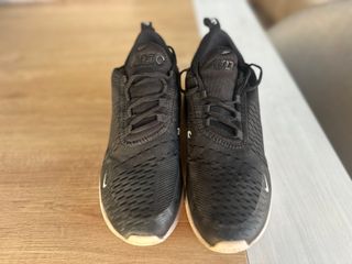 Zapatillas Nike Air 270 Negras y Blancas
