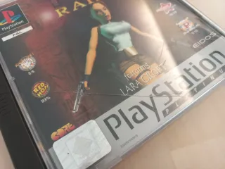 Tomb Raider PS1 Platinum