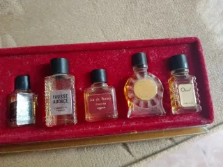 Caja mini perfumes Charrier France