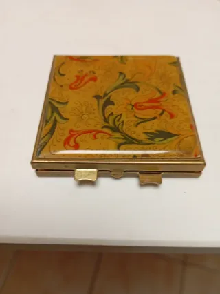 Marco 2 fotos de Guru Dorado