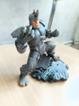 Figura Coleccionable Rhino Marvel