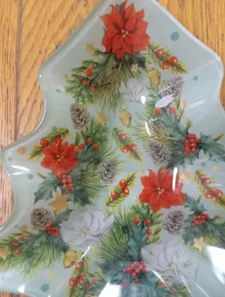 Piatto decorativo natalizio a forma di albero