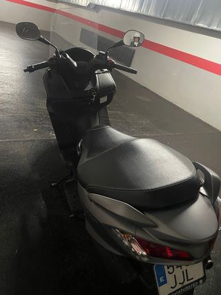 Suzuki Burgman 125cc - 16.700 km