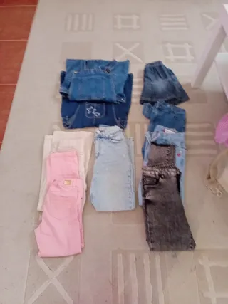 Pantalones vaqueros,petos y faldas.  9-10