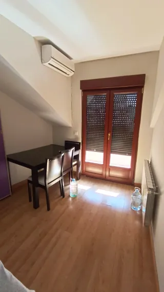 ALQUILO PISO EN YELES