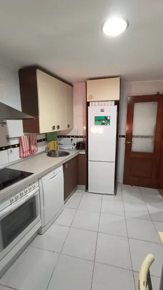 ALQUILO PISO EN YELES