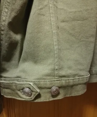 Cazadora vaquera Zara verde Talla L