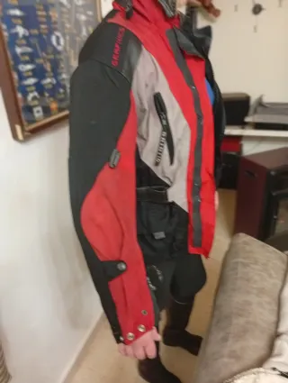 Chaqueta Moto Roja y Gris