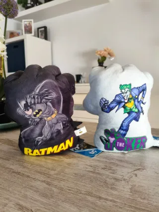 Peluche Guante Batman y Joker DC