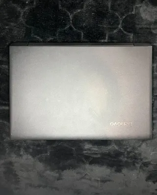 Portátil Lenovo Negro