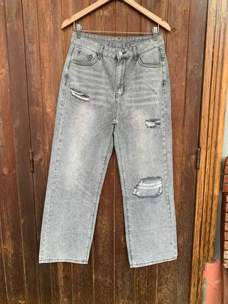 Pantalón ancho gris