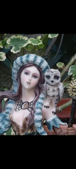 Strega Bianca Les Alpes H 47 cm