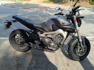 Yamaha MT-09 2014 12400 kms!!