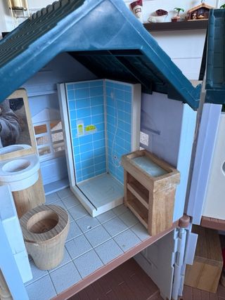 Casita de muñecas completa