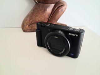 Cámara Sony ZV-1 negra