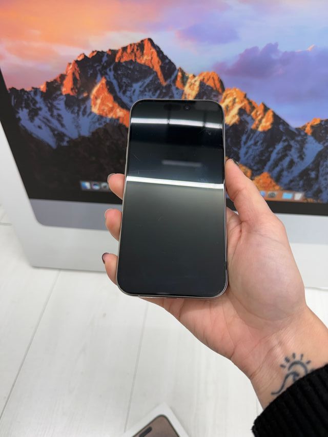 iPhone 15 pro 512gb COMO NUEVO