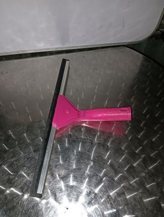 Limpia cristales rosa