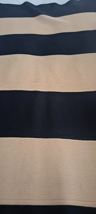 Vestido de rayas beige y negro Original.