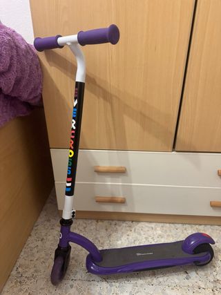 Patinete Eléctrico Morado con cargador