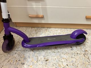 Patinete Eléctrico Morado con cargador