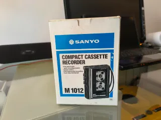 Walkman Sanyo Recorder M-1012 grabadora.