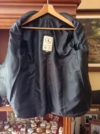 Chaqueta de 100% pura piel negra para mujer