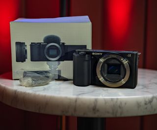 Sony ZV-E10 (Solo Cuerpo)