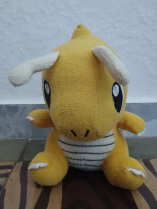 Peluches Pokémon (Emolga y Dragonite)