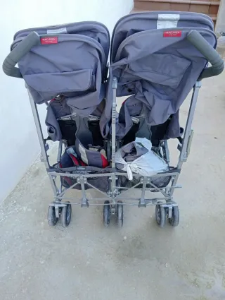 Carrito de bebé doble Maclaren