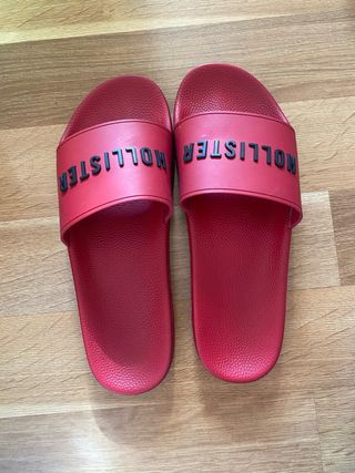 Chanclas Hollister Rojas